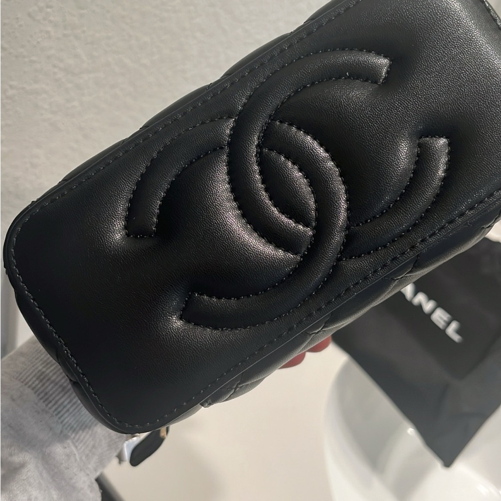 chanel vanity purse/ please comment for inquires - Picture 4 of 4